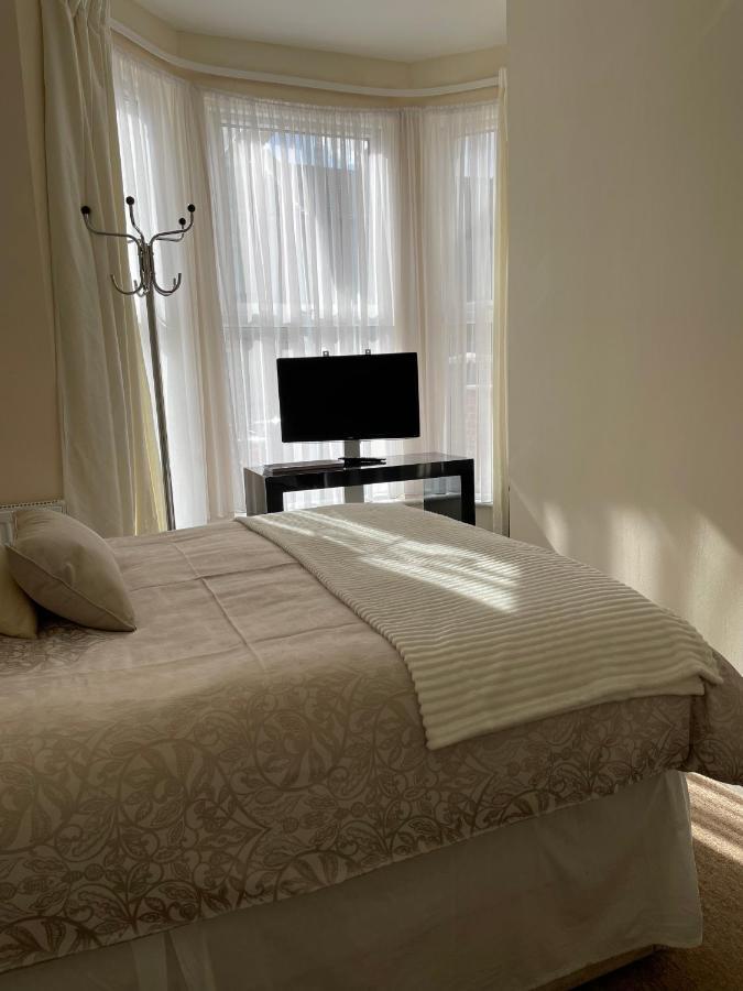Caris Guest House Саутенд-он-Си Экстерьер фото